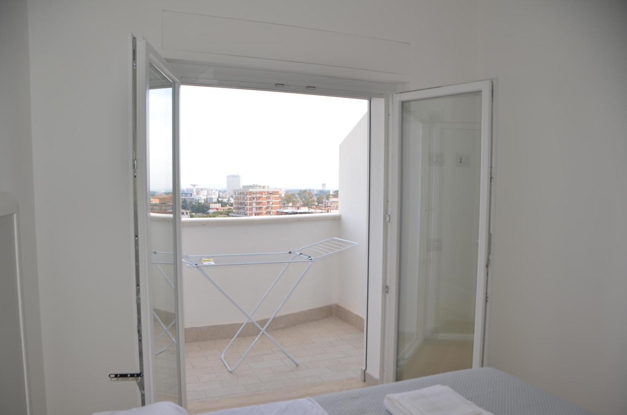 Suite 39 Tra Roma E Il Mare Pomezia Luaran gambar